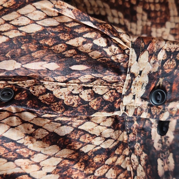 ASOS Brown Snake Print Shirt - Picture 4 of 6